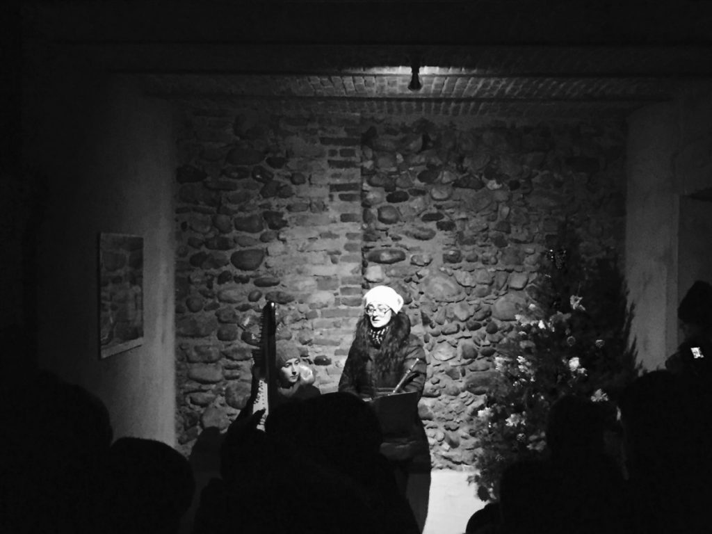 007-Elena-Guarneri-arpa-arpista-fiaccolata-duo-voce